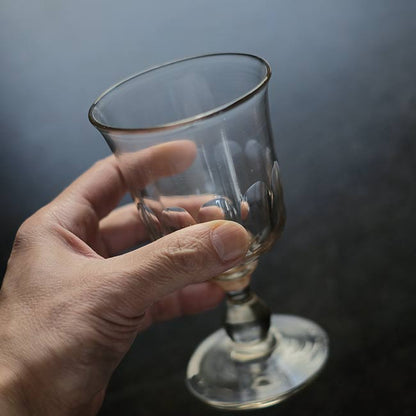 日本製 カットガラスのゴブレット