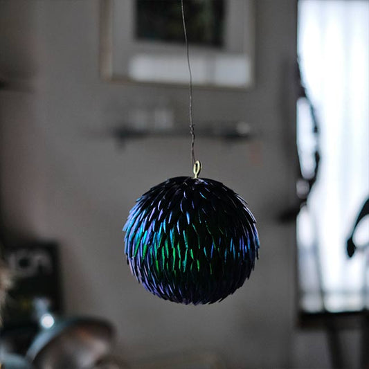 玉虫色のオーナメント