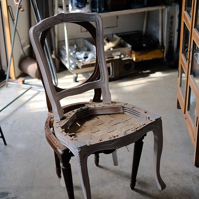 Set of 2 seatless chairs (cannot be shipped)