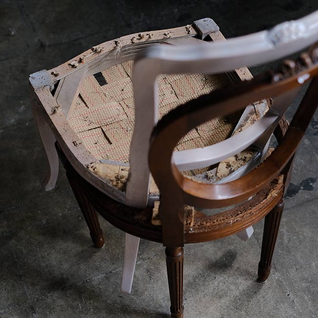 Set of 2 seatless chairs (cannot be shipped)