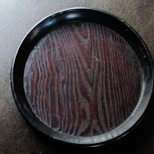 lacquer-round-tray-2.jpg?v=