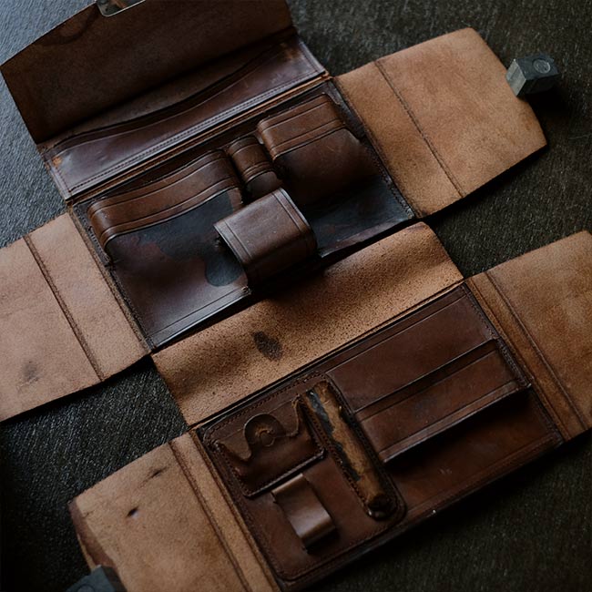 レザーのツールケース
