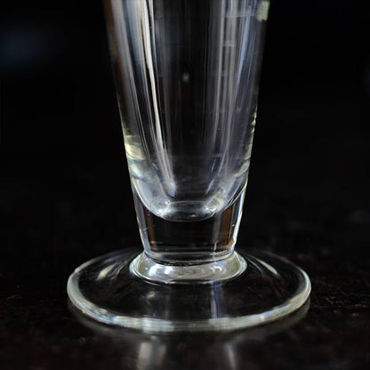 メスシリンダー 200ml