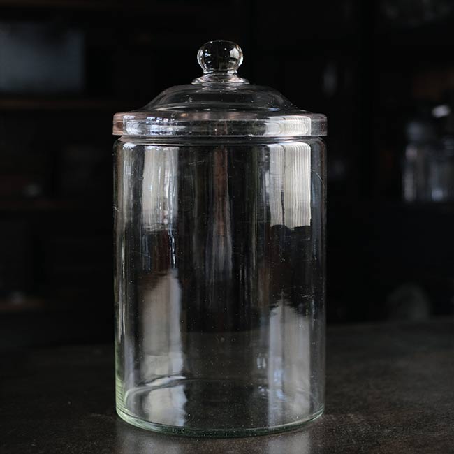 ガラスのキャニスター