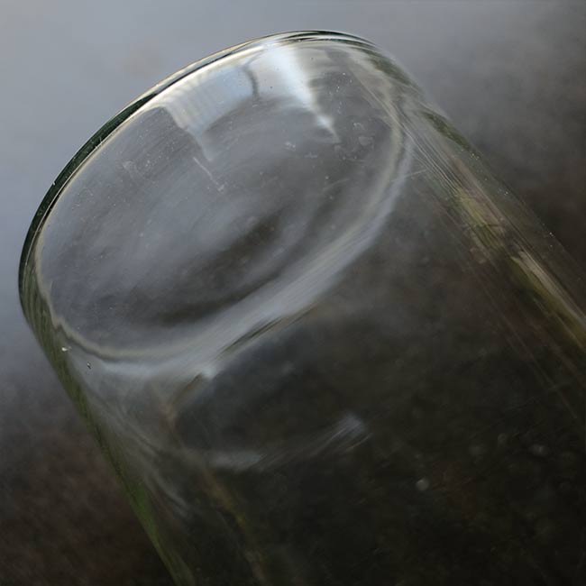 ガラスのキャニスター