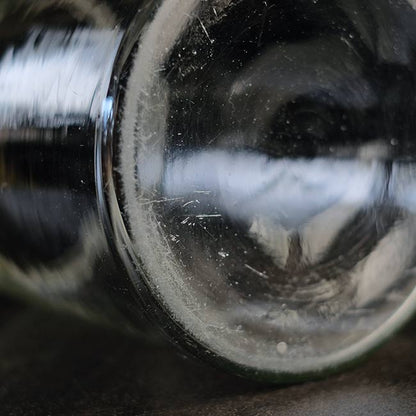 ガラスのキャニスター