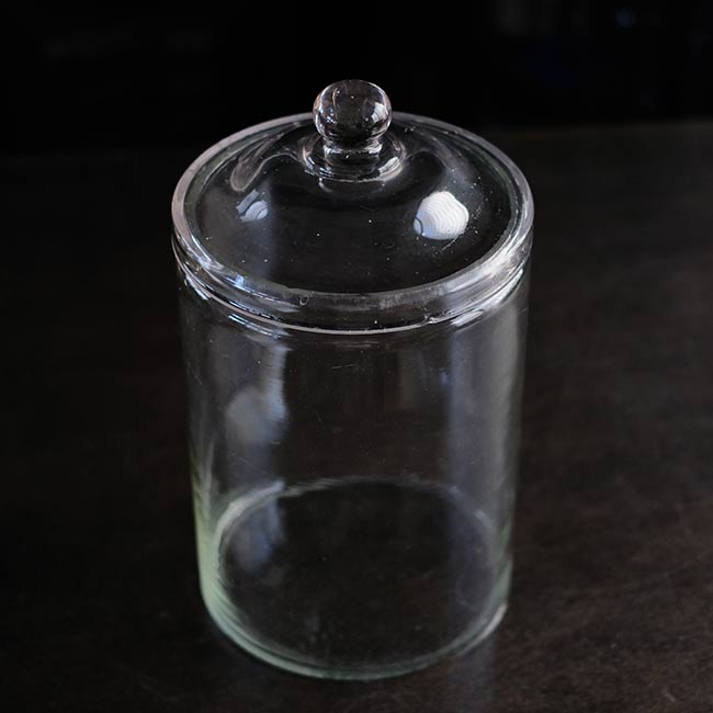 ガラスのキャニスター