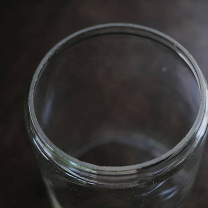 ガラスのキャニスター