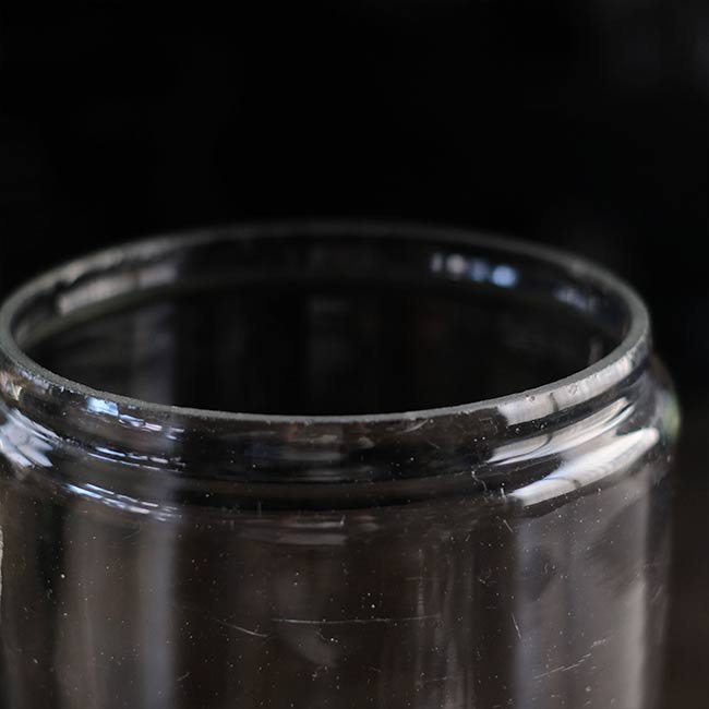 ガラスのキャニスター