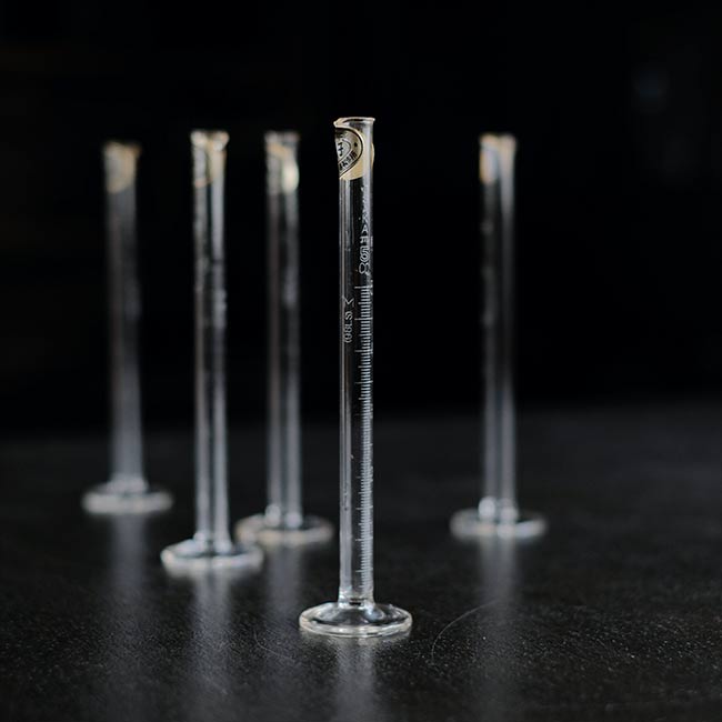 宮原計量器製作所メスシリンダー 5cc