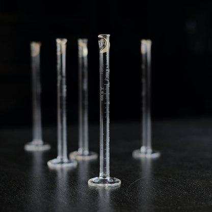 宮原計量器製作所メスシリンダー 5cc