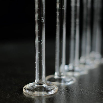 宮原計量器製作所メスシリンダー 5cc