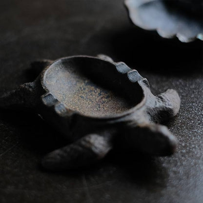 鋳物の亀の灰皿