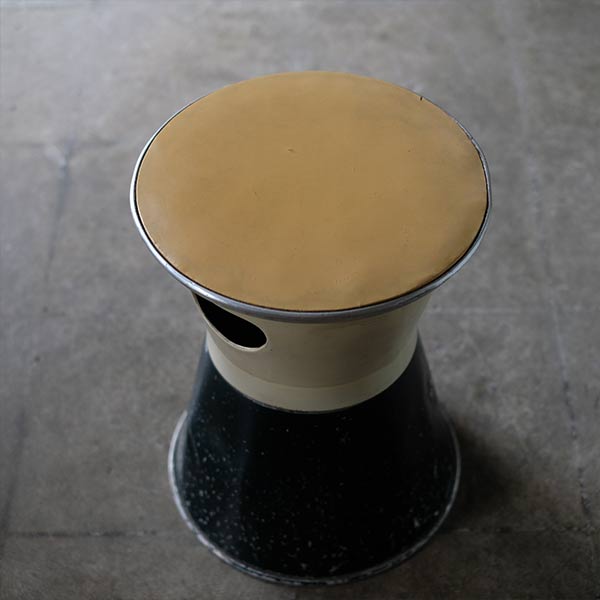Aluminum stool with wastebasket