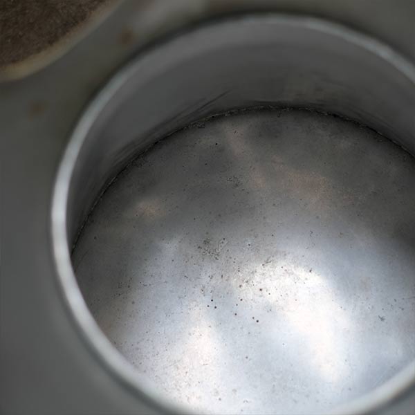 Aluminum stool with wastebasket