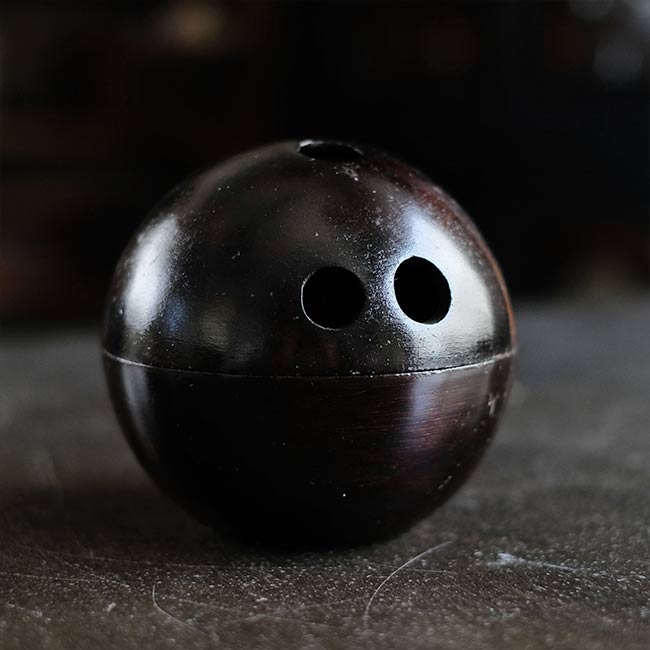 南部鉄器 ボーリング玉の入れ物