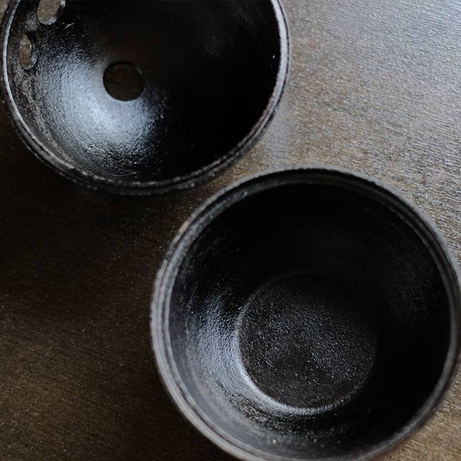 南部鉄器 ボーリング玉の入れ物