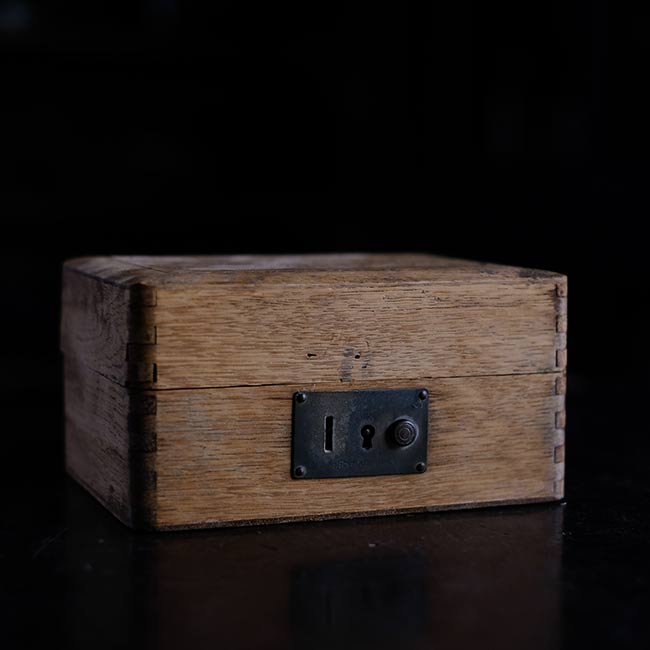 Stamp storage case
