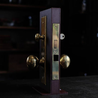 Oshima Doorknob Lock Model