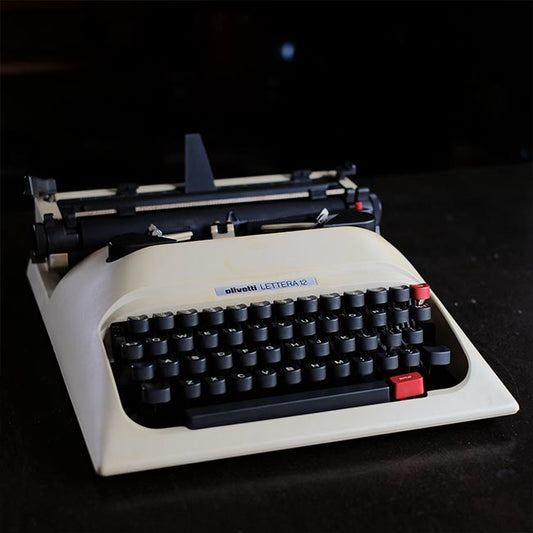 OLIVETTI Lettera12 タイプライター 訳あり