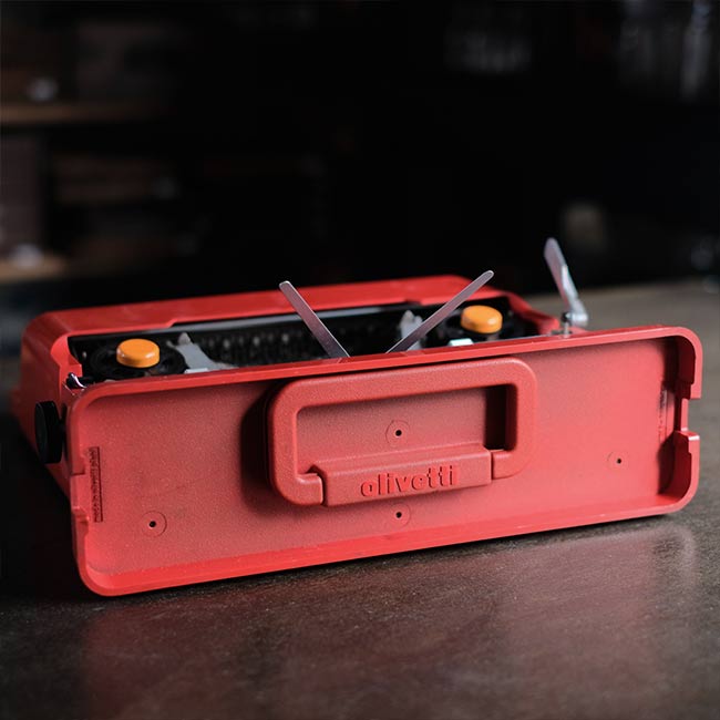 OLIVETTI Valentine typewriter ink ribbon replaced