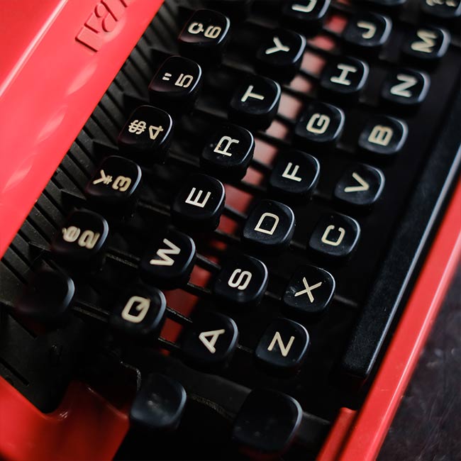 OLIVETTI Valentine S タイプライター インクリボン交換済み