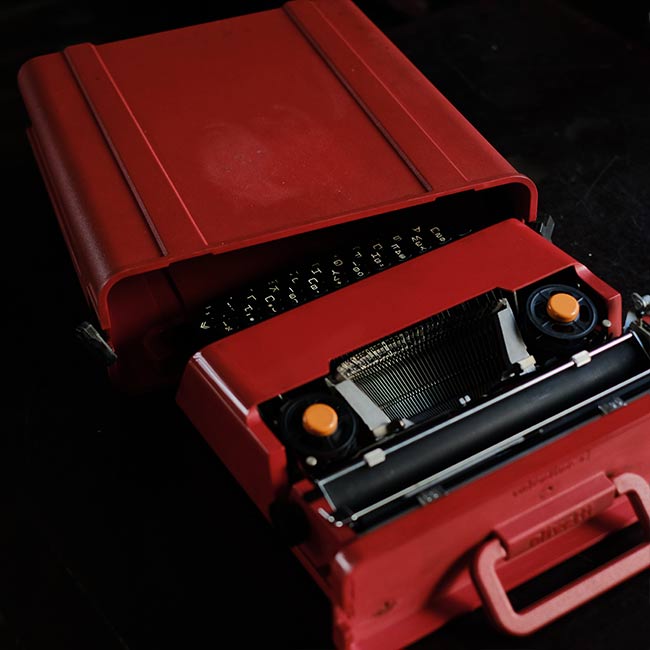 OLIVETTI Valentine S タイプライター インクリボン交換済み