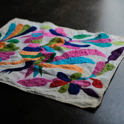 オトミ族 刺繍布