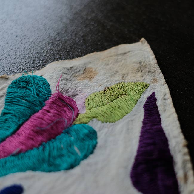 オトミ族 刺繍布