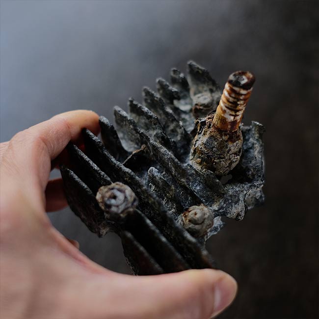 シリンダーヘッドの一部