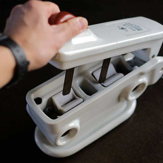 高圧カットアウト