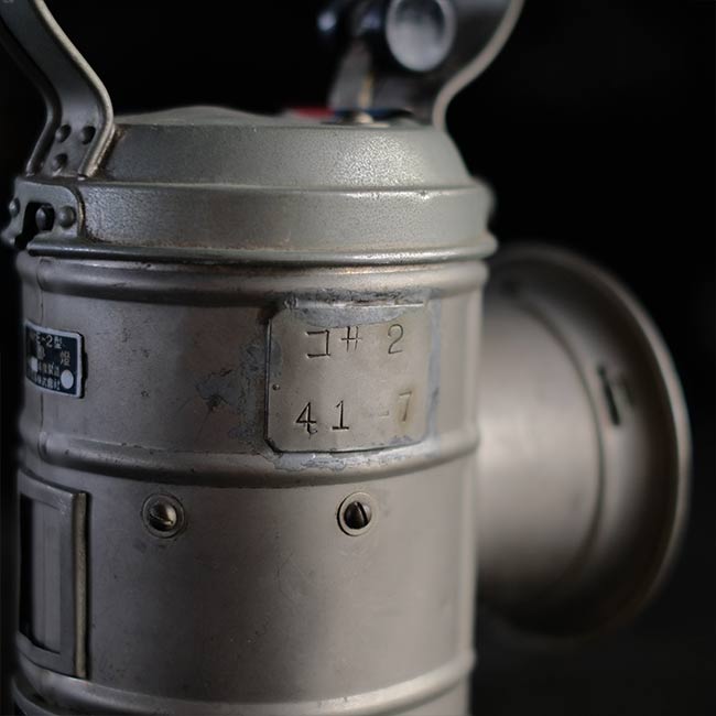 鉄道の合図灯のランプ