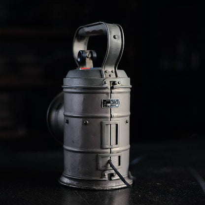 鉄道の合図灯のランプ