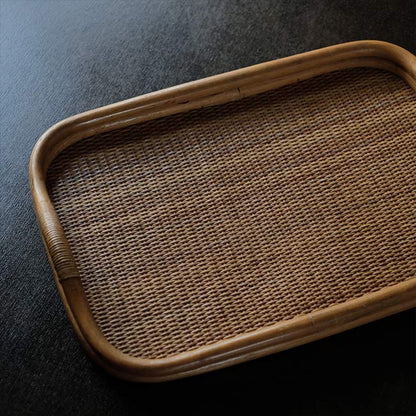 ラタンのトレー