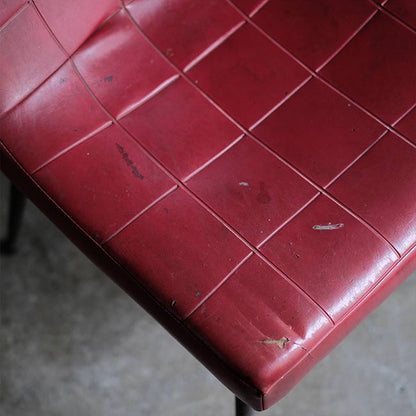 鉄脚のレトロチェア