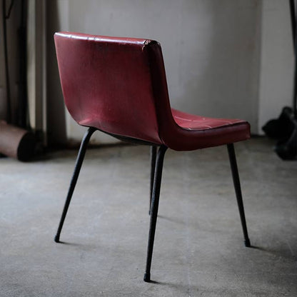 鉄脚のレトロチェア