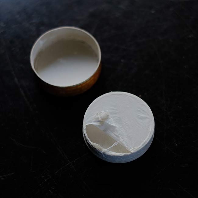 Rate powder white powder case