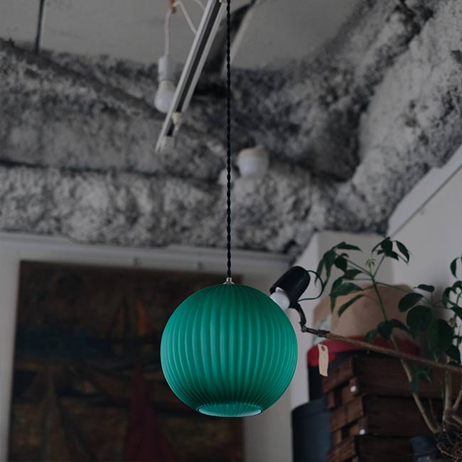 レトロなグリーンのペンダントライト – zakka store towi