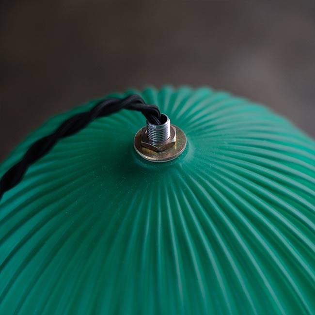 レトロなグリーンのペンダントライト – zakka store towi