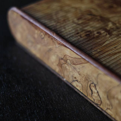 蛇腹の蓋付き文具入れ