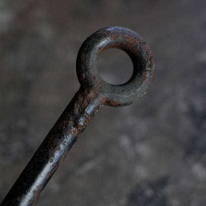 サビた錨（いかり）