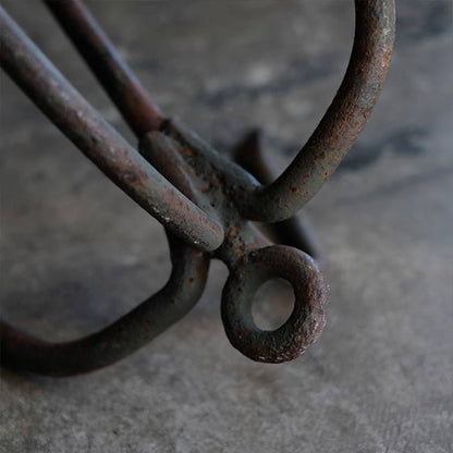 サビた錨（いかり）