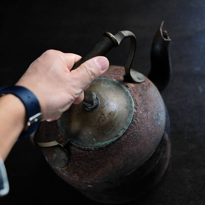 C.W.S. DUDLEY 鋳物のケトル