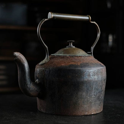 C.W.S. DUDLEY 鋳物のケトル