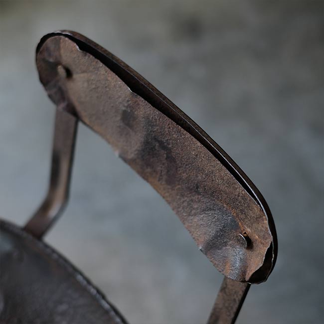 ドライバーズシートチェア