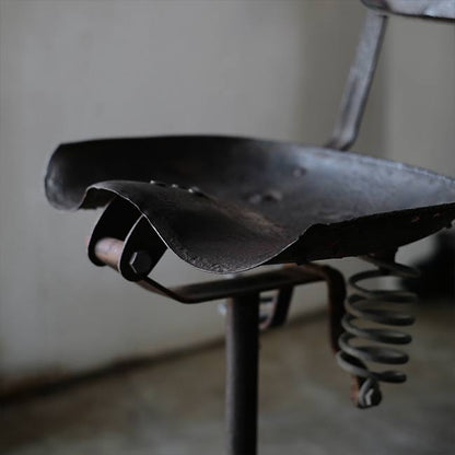 ドライバーズシートチェア