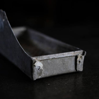 Withered tray