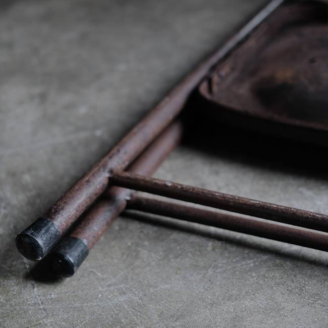 メタルの折りたたみチェア