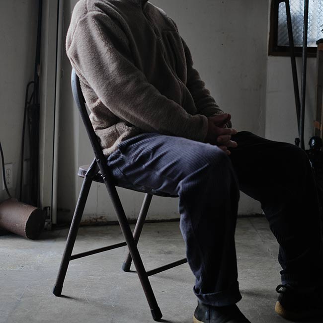 メタルの折りたたみチェア