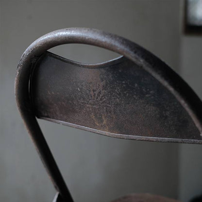 メタルの折りたたみチェア